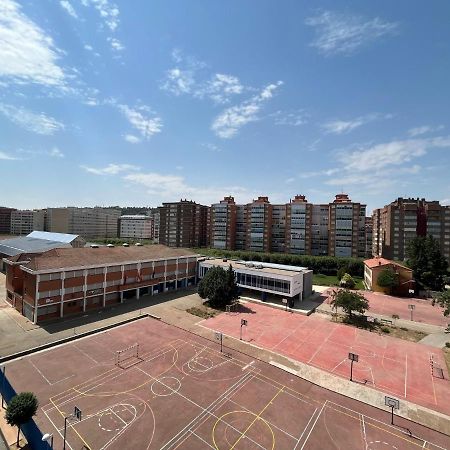 Atuaire Home Agradable Apartamento En El Centro De Burgos Parking Incluido Kültér fotó